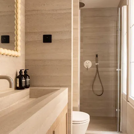 Design A C 3br 8p - Notre Dame Apartment *